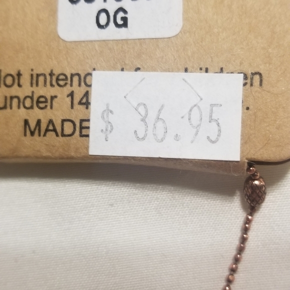 Necklace and earring set - Picture 2 of 3